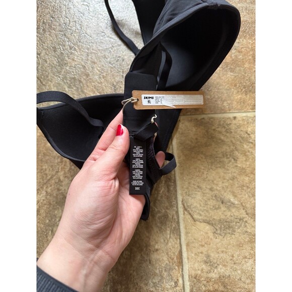 Skims Wireless Form Lightly Lined Bra Onyx 32C - Picture 6 of 6